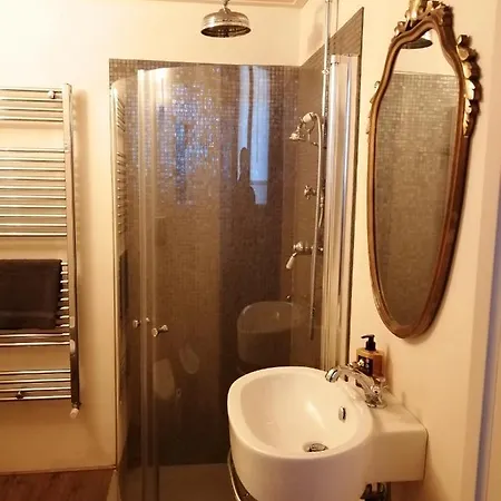 Apartament Monolocale Nell'antica Zona Del Ghetto. *