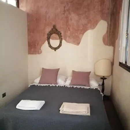 Monolocale Nell'antica Zona Del Ghetto.